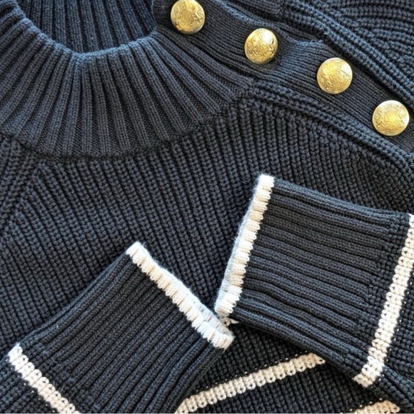 J. CREW FACTORY Preppy Nautical w/ Gold Button Sweater in Black/White Size Large - Picture 8 of 13